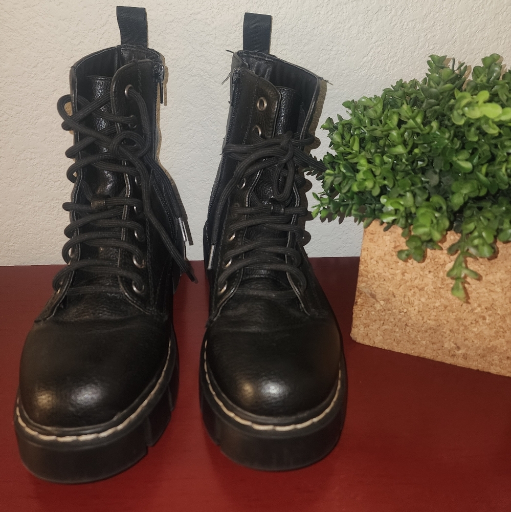 UNIONBAY Black Women's Combat Boots